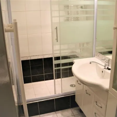 Appartamento 73, Heliopolis E Au Village Naturiste