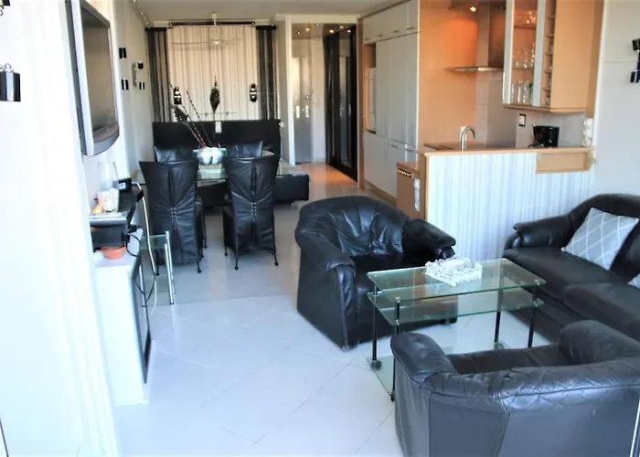 73, Heliopolis E Au Village Naturiste * Агд